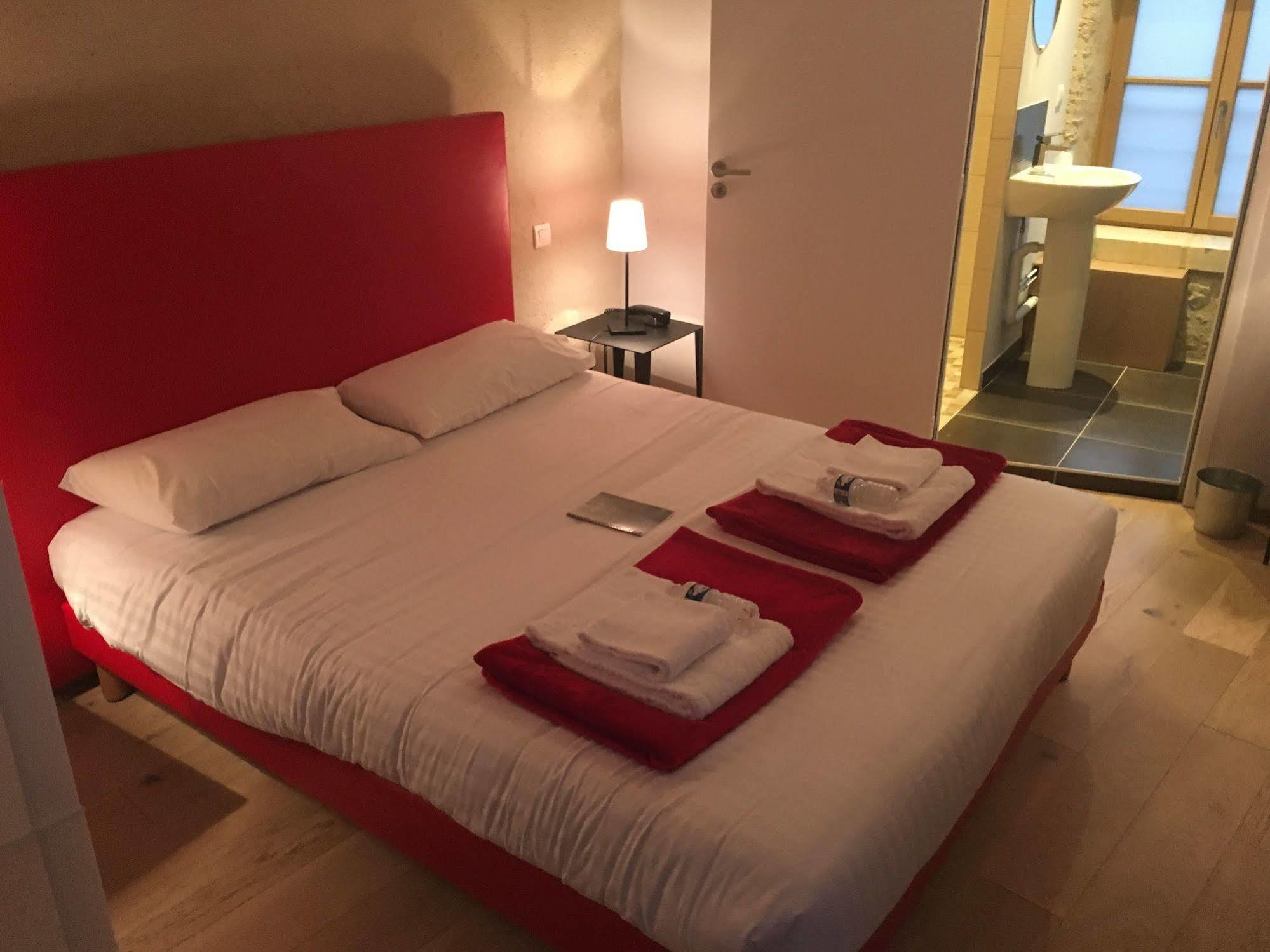 Rocaminori Hotel Louresse-Rochemenier Buitenkant foto
