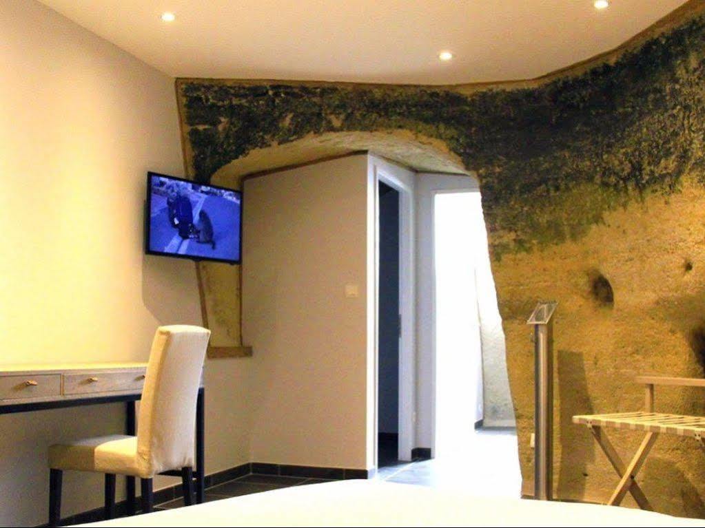 Rocaminori Hotel Louresse-Rochemenier Buitenkant foto