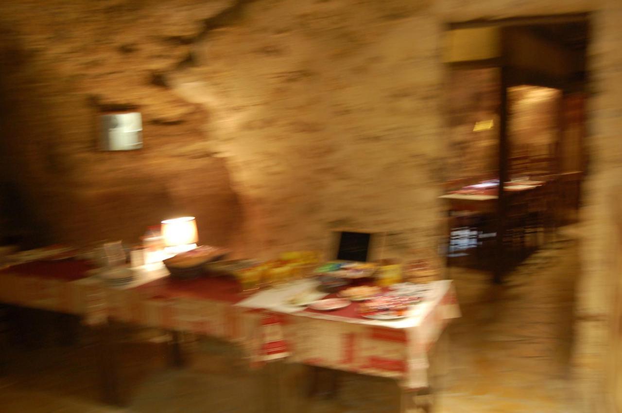 Rocaminori Hotel Louresse-Rochemenier Buitenkant foto
